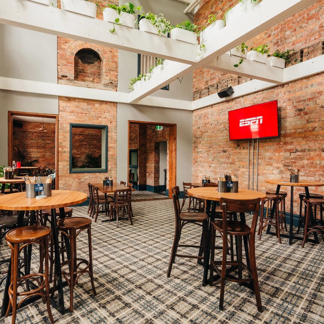 Thomas Miller Room – Feed – square